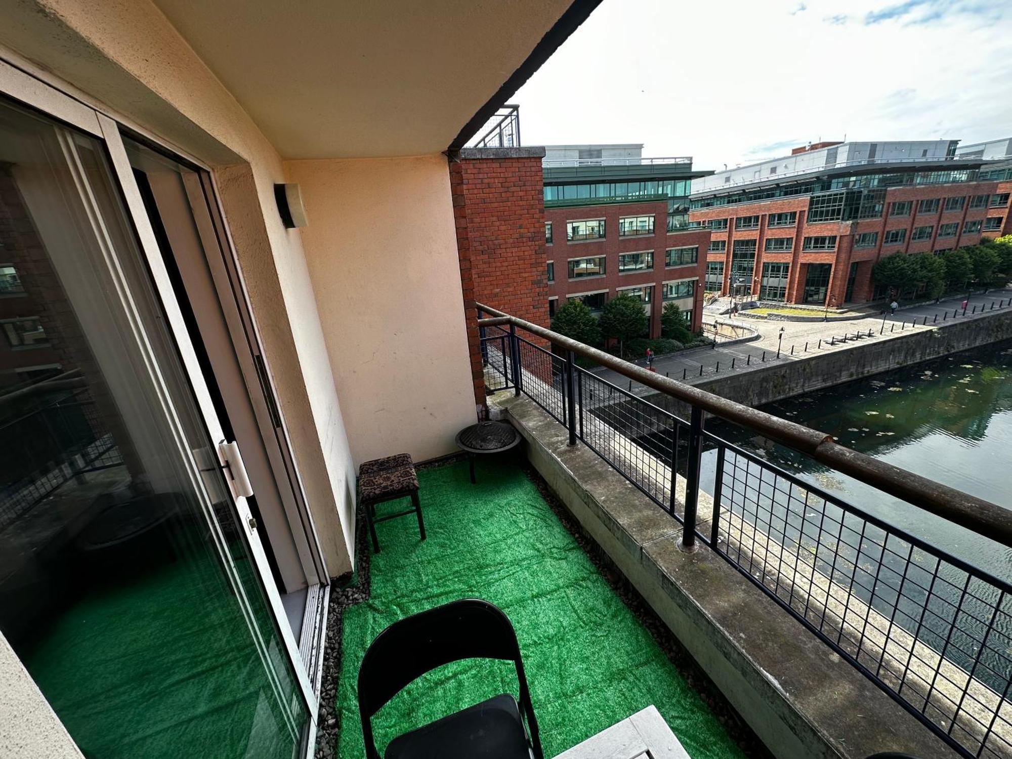Customhouse Balcony View, Dublin 1 Ξενοδοχείο Εξωτερικό φωτογραφία
